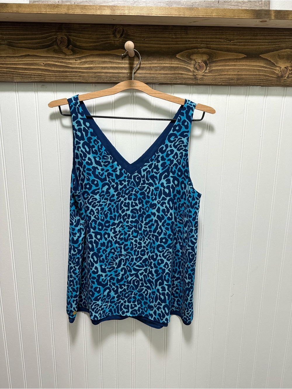 Lilly Pulitzer reversible Teal and Navy Leopard V-Neck Camisole no size tag
